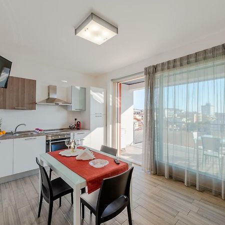 Boca Marina Aparthotel Alba Adriatica Kültér fotó