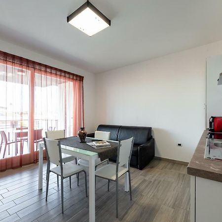 Boca Marina Aparthotel Alba Adriatica Kültér fotó