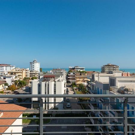 Boca Marina Aparthotel Alba Adriatica Kültér fotó
