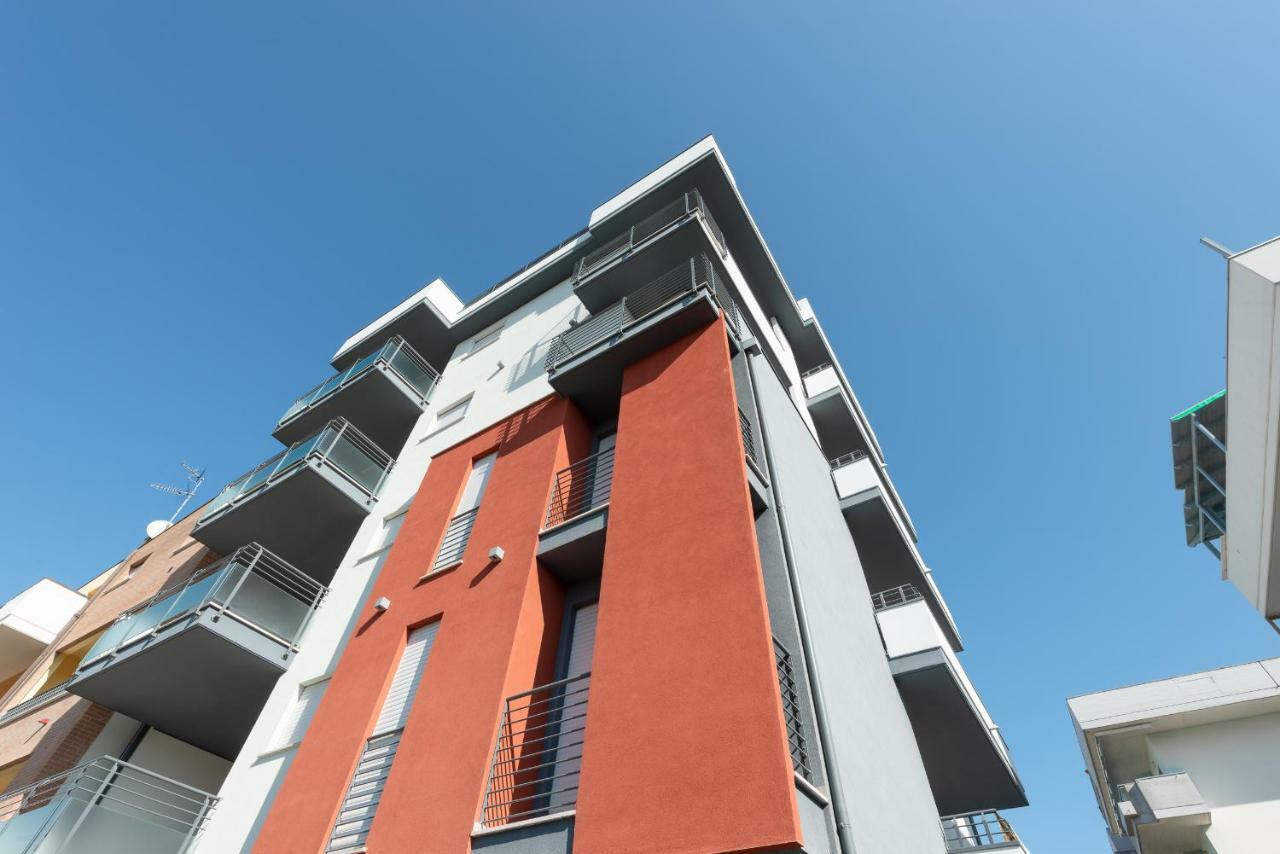 Boca Marina Aparthotel Alba Adriatica Kültér fotó